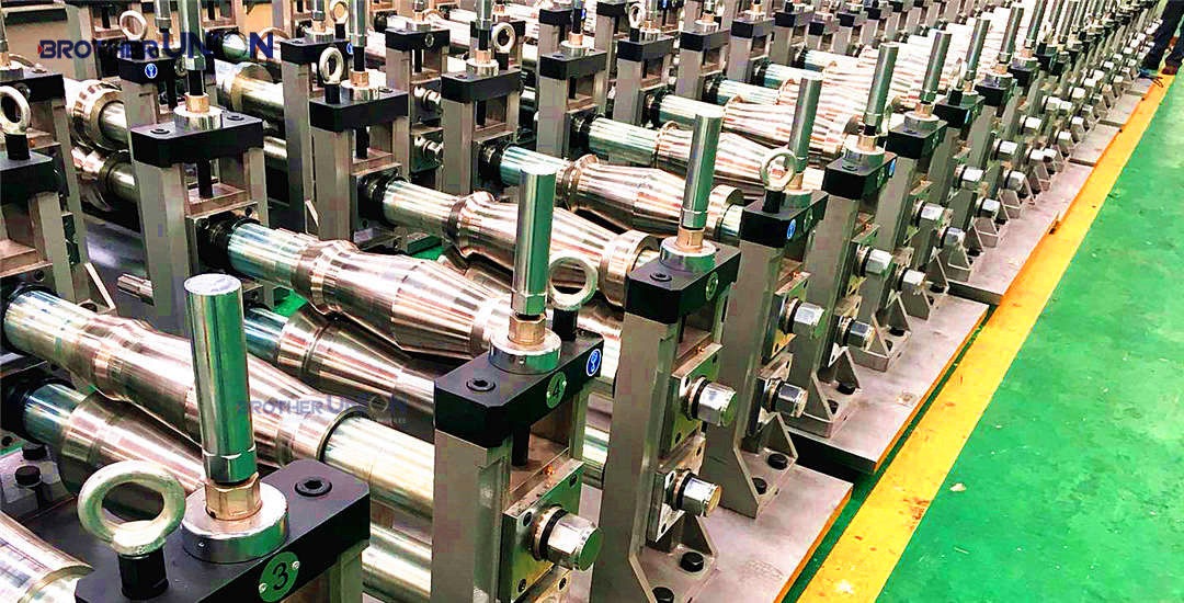 滚压成型机的转换盒式滚子模具